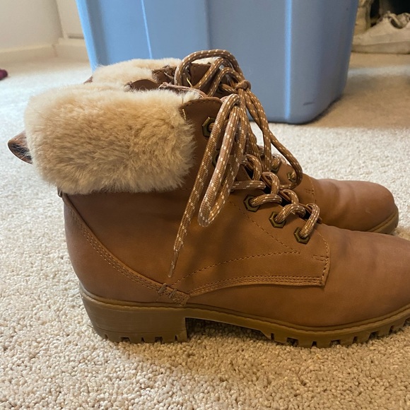 Boots with fur cuff - Picture 4 of 6